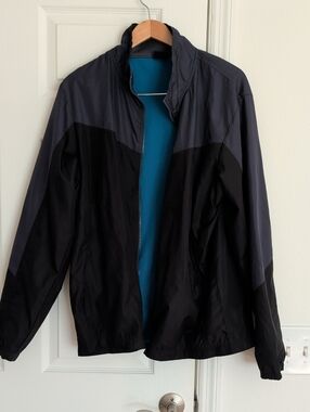 Men's Black & Charcoal Windbreaker Jacket - Lightweight Outdoor Layer